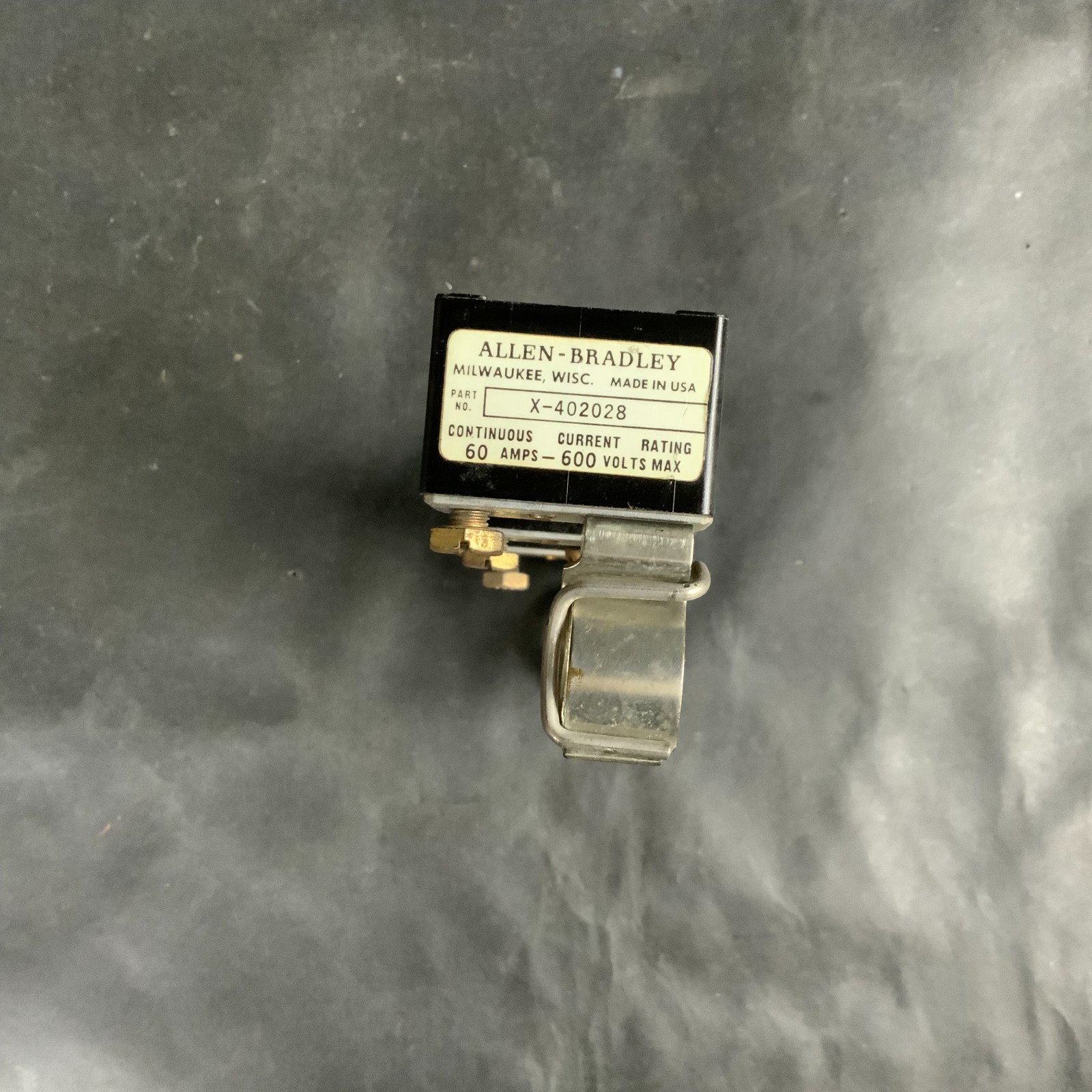Used ALLEN BRADLEY X-402028 FUSE BLOCK ($15 OBO)