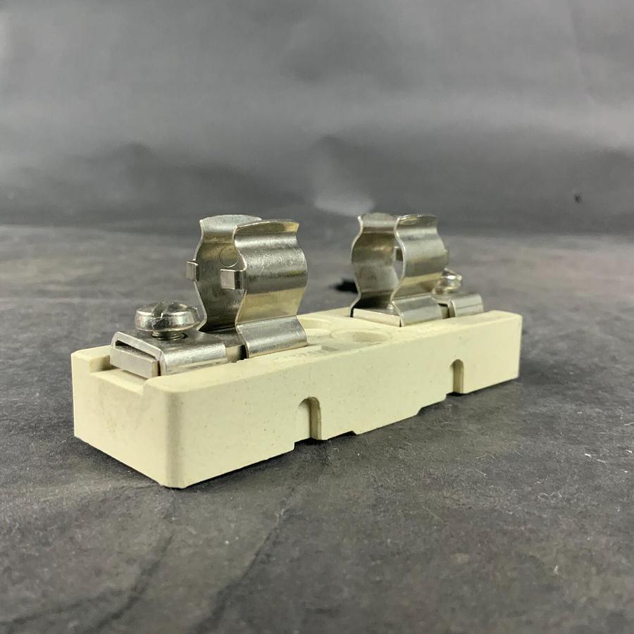 Used EFEN FUSE HOLDER 30A250V ($8 OBO)