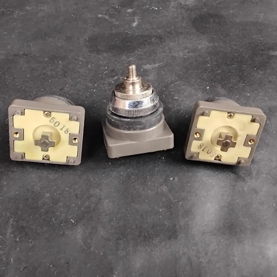 Used IDEC ATS2100 PUSHBUTTON SWITCH ($12/EACH OBO)