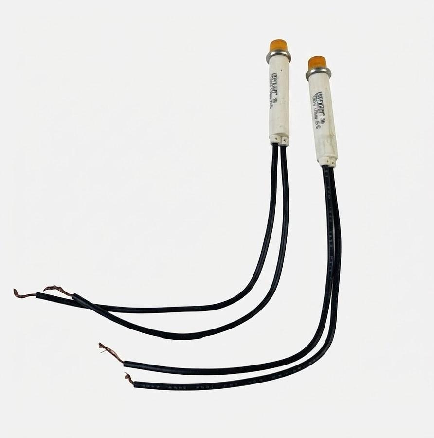Used LEECRAFT TINEON 3600 AMBER INDICATOR LIGHTS 2PCS