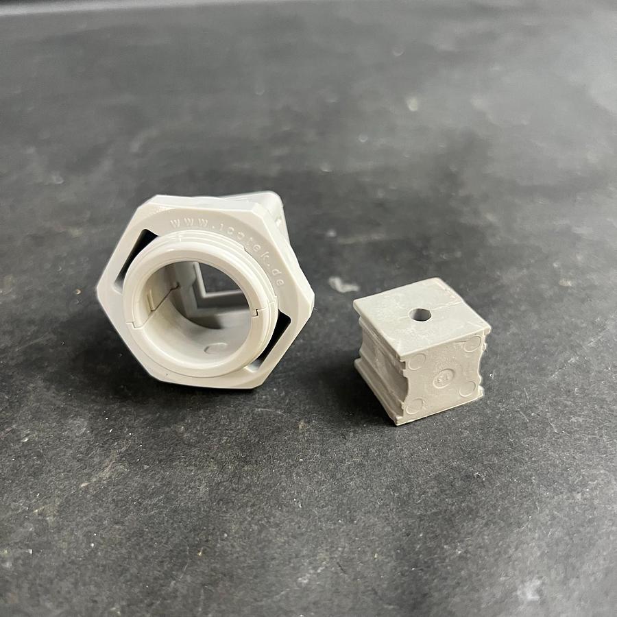 Used ICOTEK KVT-32 CONNECTOR ($12 OBO)
