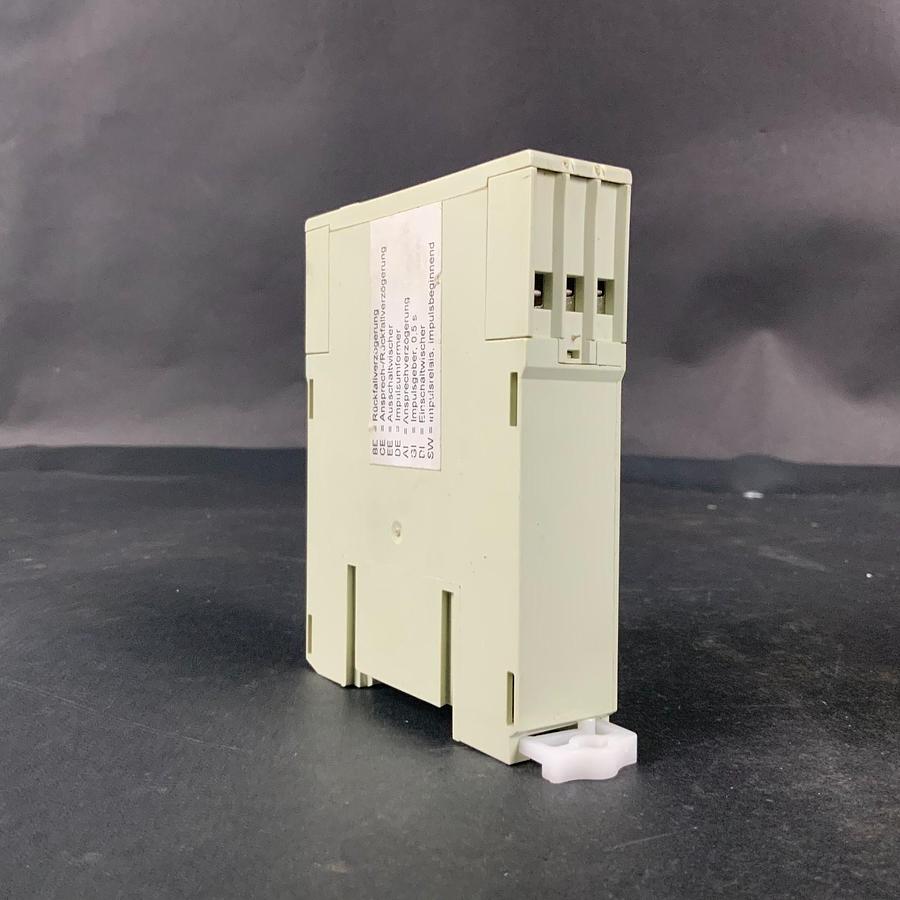 Used FINDER 87010240 TIME DELAY RELAY ($40 OBO)