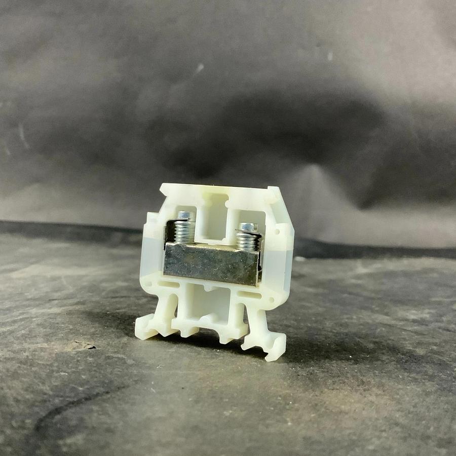 Used ALLEN BRADLEY 1492-HM3 TERMINAL BLOCK ($3 OBO)