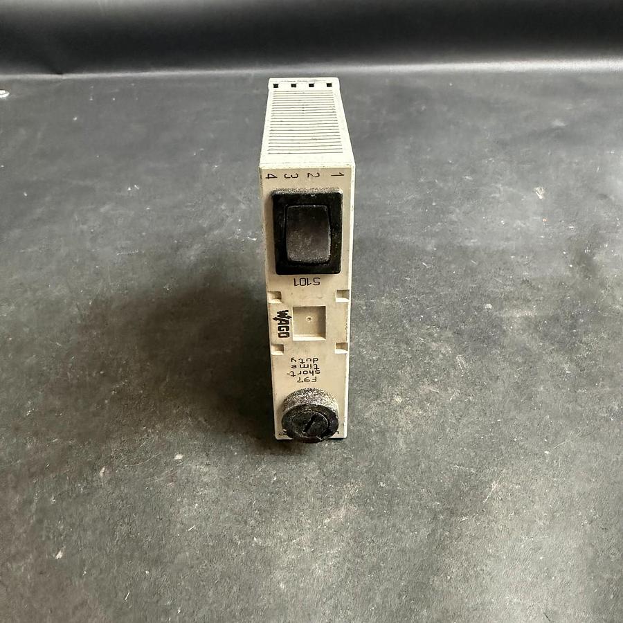 Used WAGO 786-110 EMPTY PLUG HOUSING ($15 OBO)