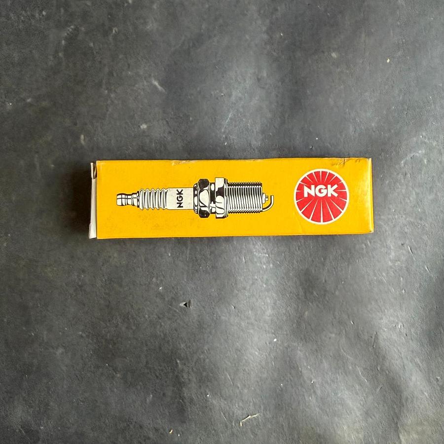 NGK 1223 CMR6A SPARK PLUG ($6 OBO)
