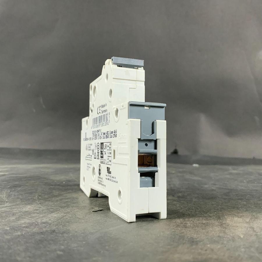 Used SIEMENS 5SY4106-7 C6 CIRCUIT BREAKER ($20 OBO)