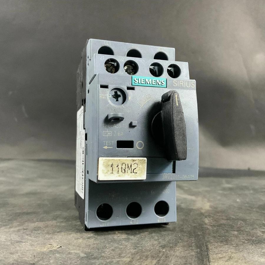 Used SIEMENS 3RV2011-0BA15 CIRCUIT BREAKER ($40 OBO)