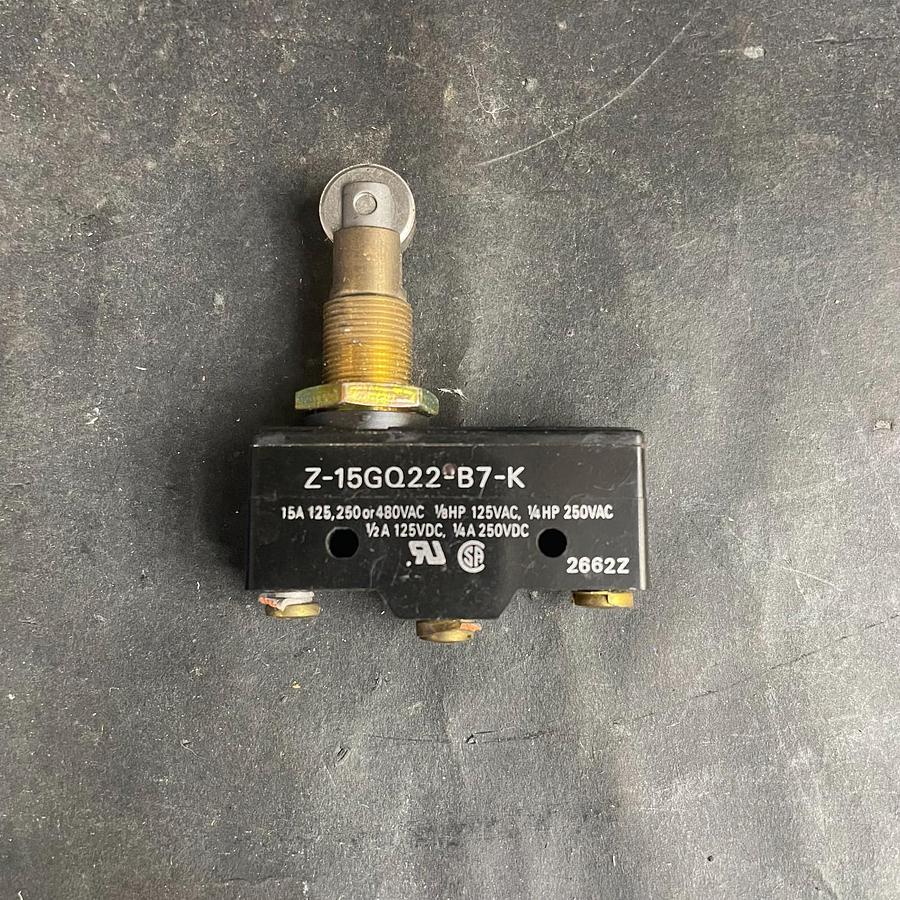 Used OMRON Z-15GQ22-B7-K MICRO SWITCH