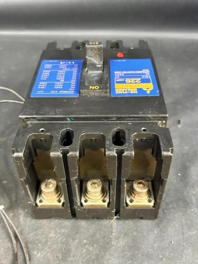 Used MITSUBISHI NF225-SS NO-FUSE BREAKER