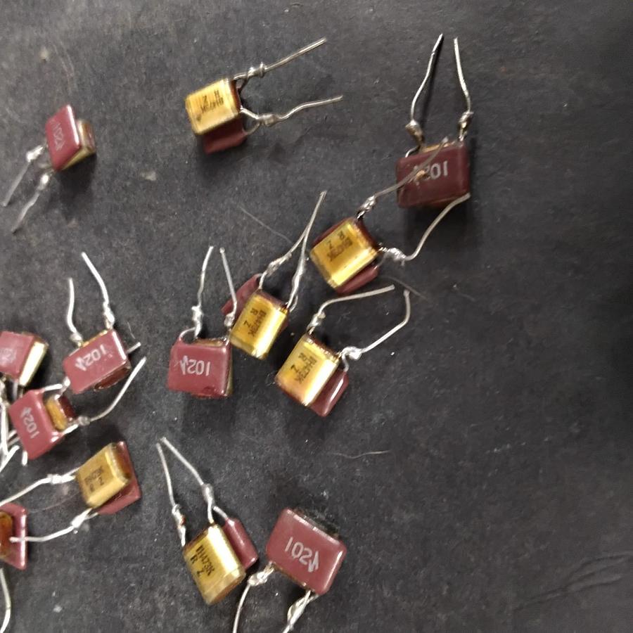 Used IH473K CAPACITORS ($4 OBO)