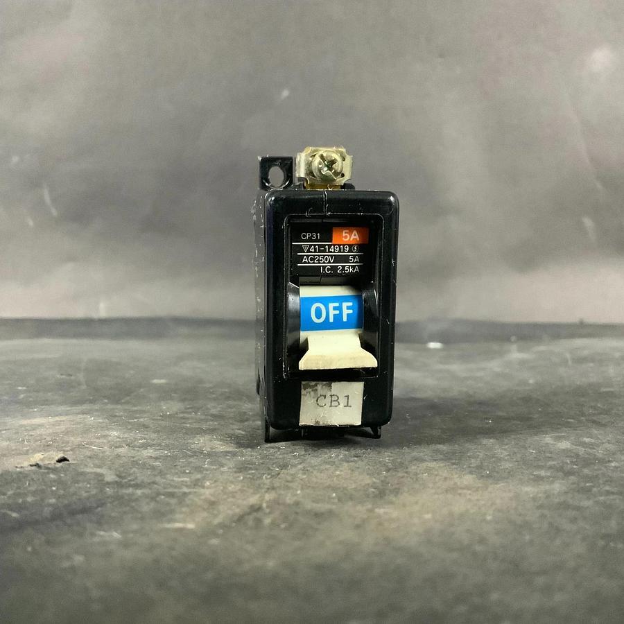 Used FUJI ELECTRIC CP31 5A CIRCUIT BREAKER ($8 OBO)