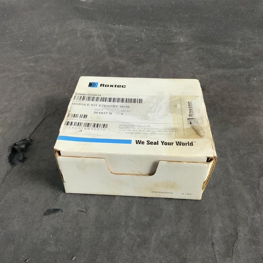 ROXTEC EZ00016000016 ENTRY MODULE KIT ($70 OBO)
