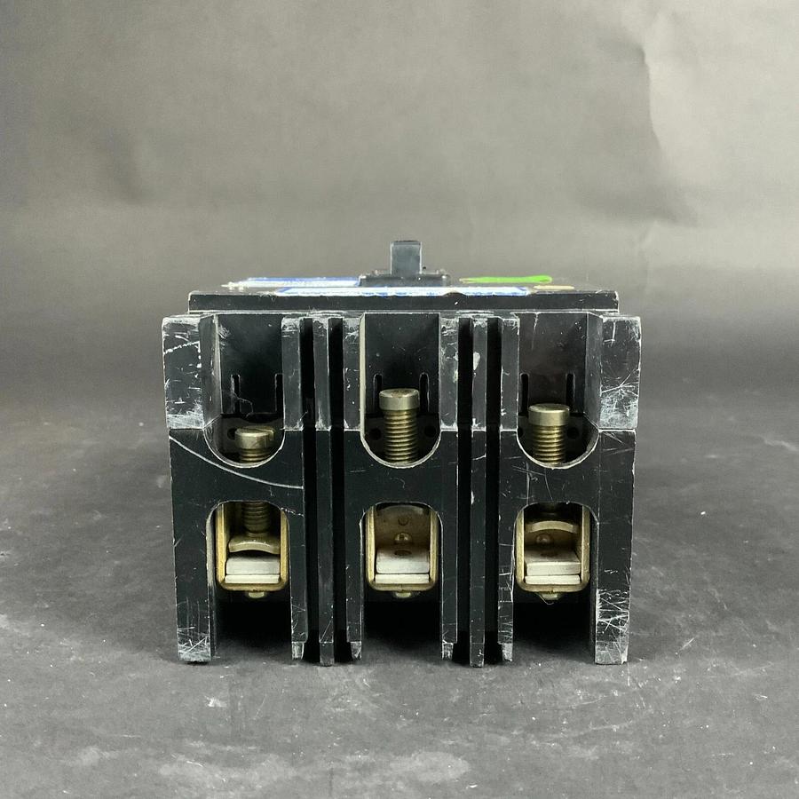 Used WESTINGHOUSE REA3020 CIRCUIT BREAKER ($30 OBO)