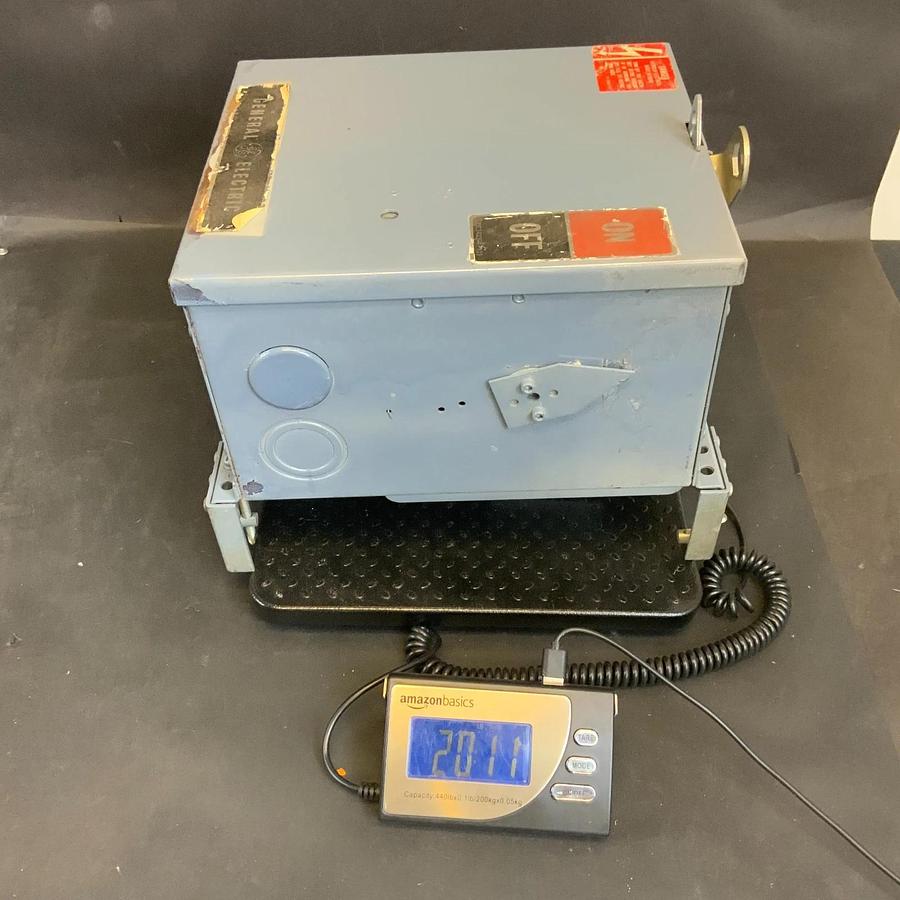 Used GE AC322R FUSIBLE BUS PLUG ($300 OBO)