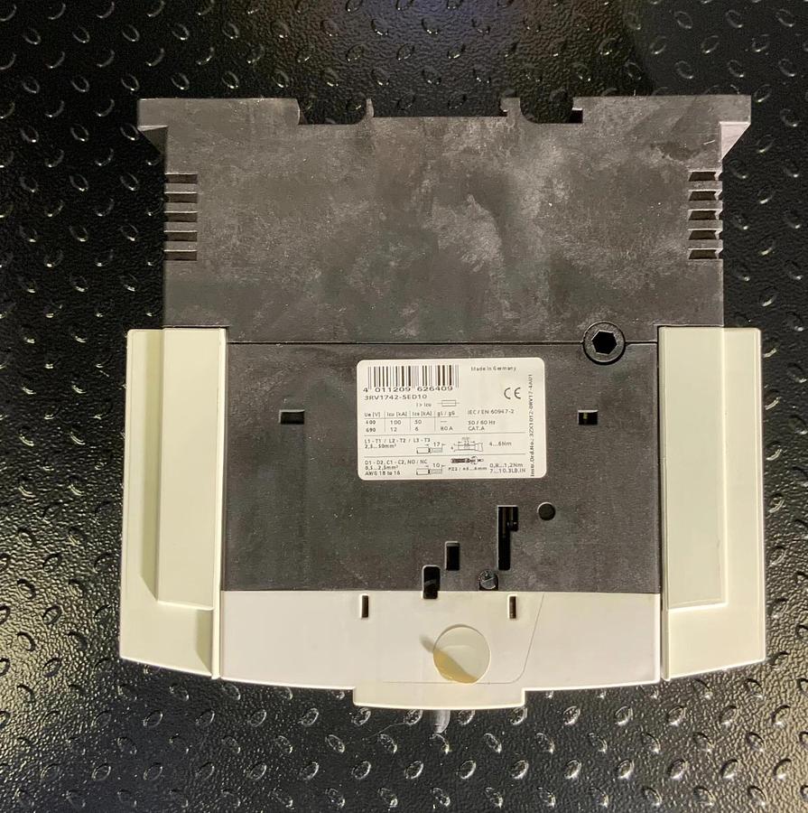 Used SIEMENS 3RV1742-5ED10 ($24.99/EACH OBO)