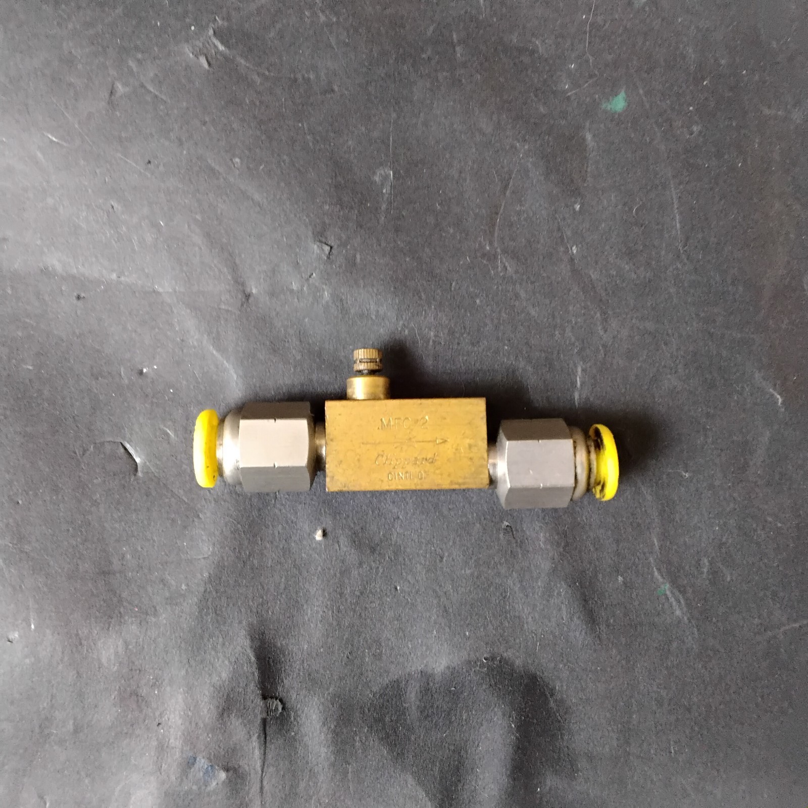 Used CLIPPARD MFC-2 / MFC2 FLOW-CONTROL VALVE ($11 OBO)