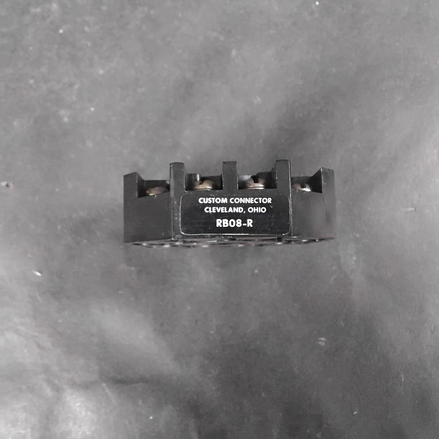 Used CUSTOM CONNECTOR RB08-R RELAY SOCKET ($10 OBO)