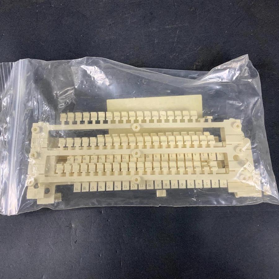 Used SIEMENS 8WA8861-0AB TERMINAL BLOCK LABELS ($10 OBO)