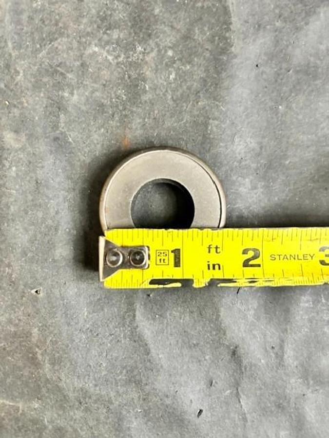 Used CHICAGO RAWHIDE 7599 OIL SEALS - GROUP OF 3
