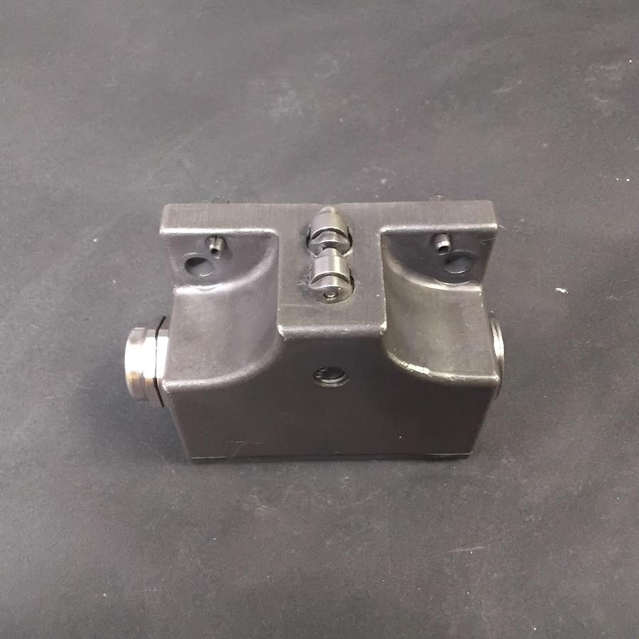 Used EUCHNER R12-502 LIMIT SWITCH ($19.99 OBO)