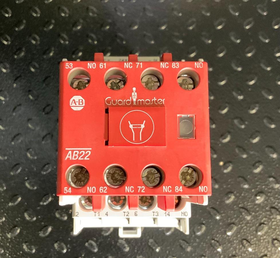 Used ALLEN BRADLEY 100S-C16EJ32BC ($94.99/EACH OBO)