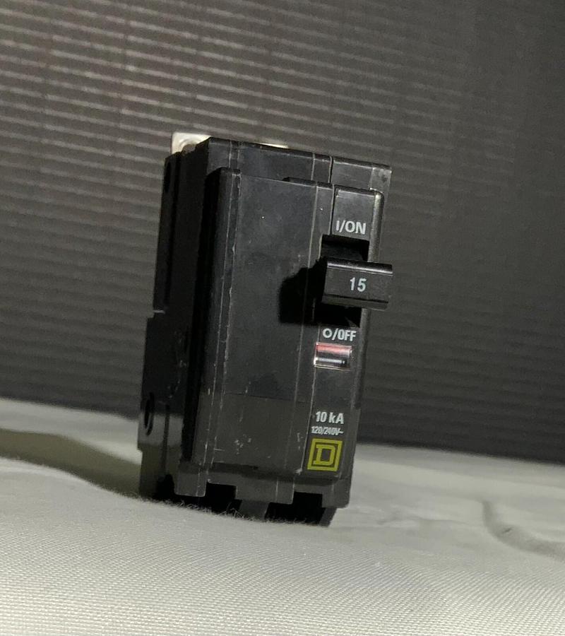 SQUARE D QOB215 P-2780 ($24.99 OBO)