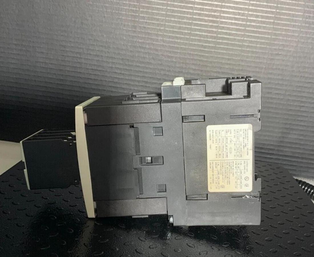 Used SIEMENS 3RT1035-1QB44-3MA0 ($14.99 OBO!!!) (4 TOTAL!!!)