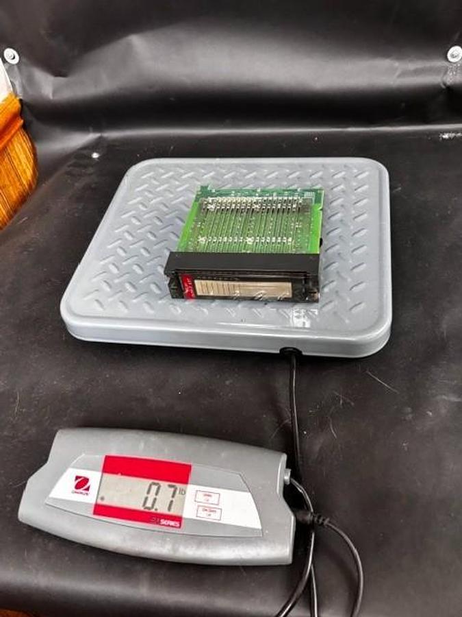 Used HONEYWELL 900H01-0102 OUTPUT MODULE