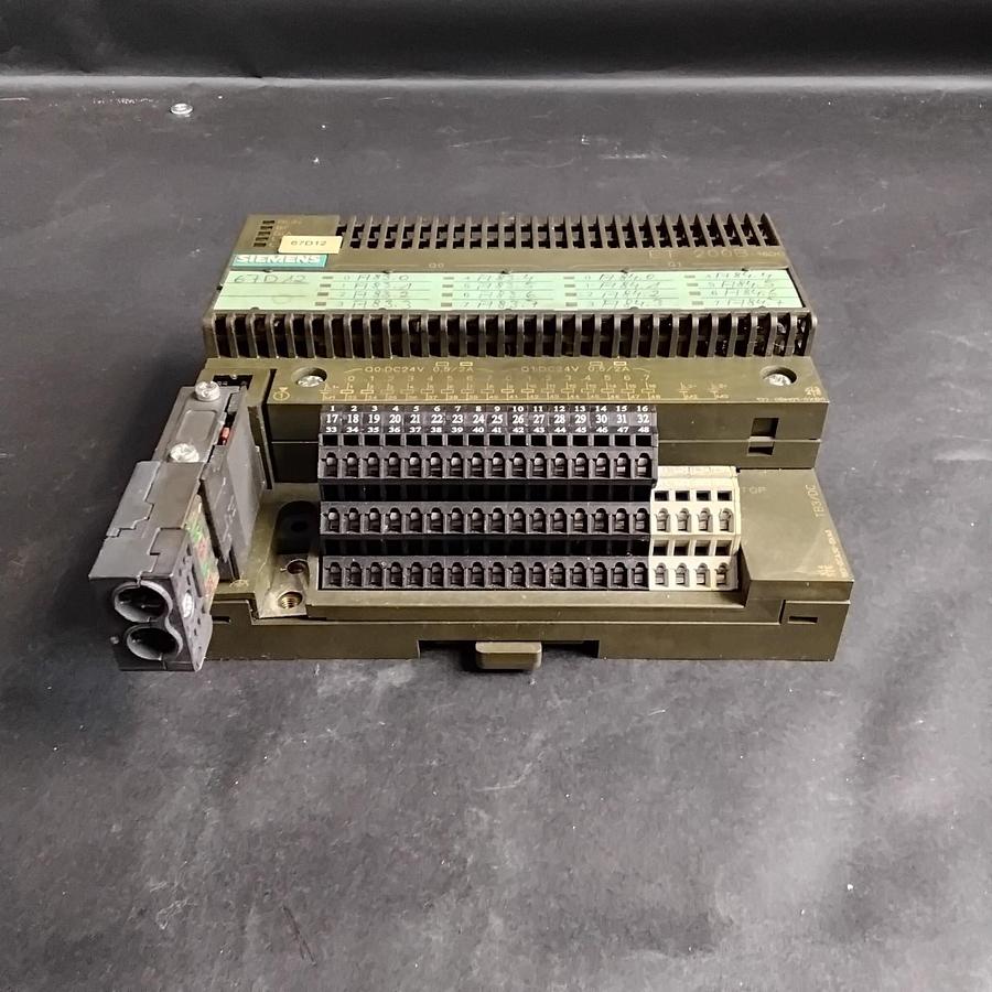 Used SIEMENS ET200B-16DO PLC MODULE ($45 OBO)
