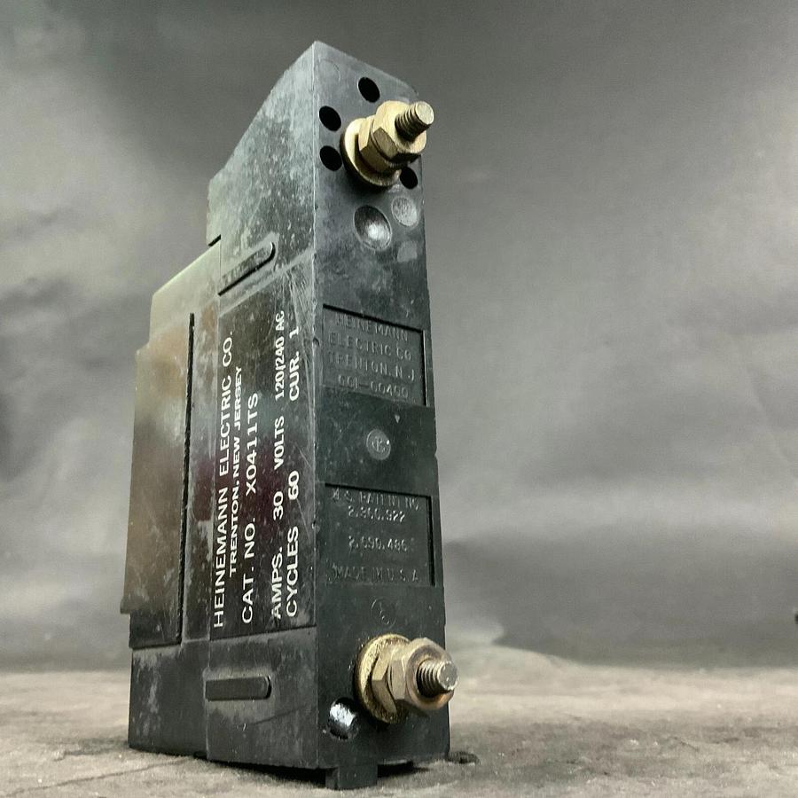 Used HEINEMANN ELECTRIC X0411TS CIRCUIT BREAKER ($17 OBO)