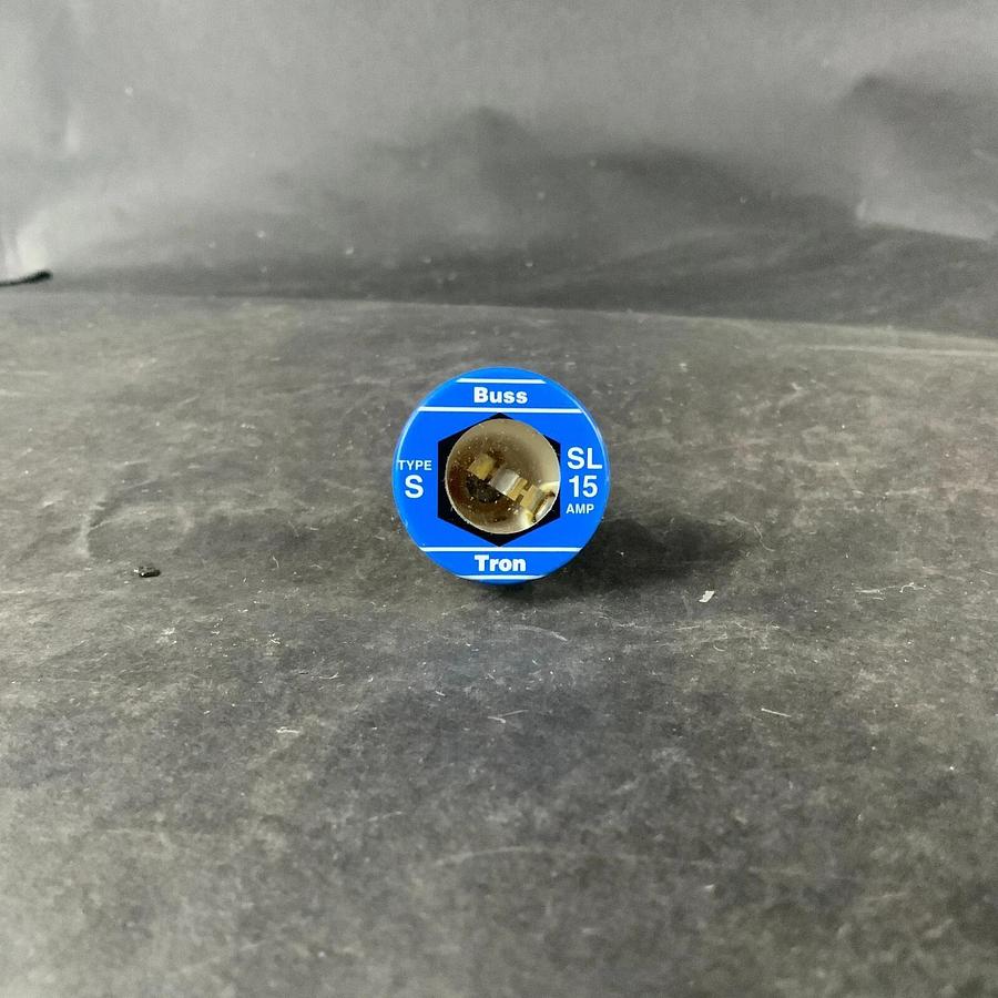 Used BUSSMANN SL-15 FUSE - BOX OF 4 ($10 OBO)