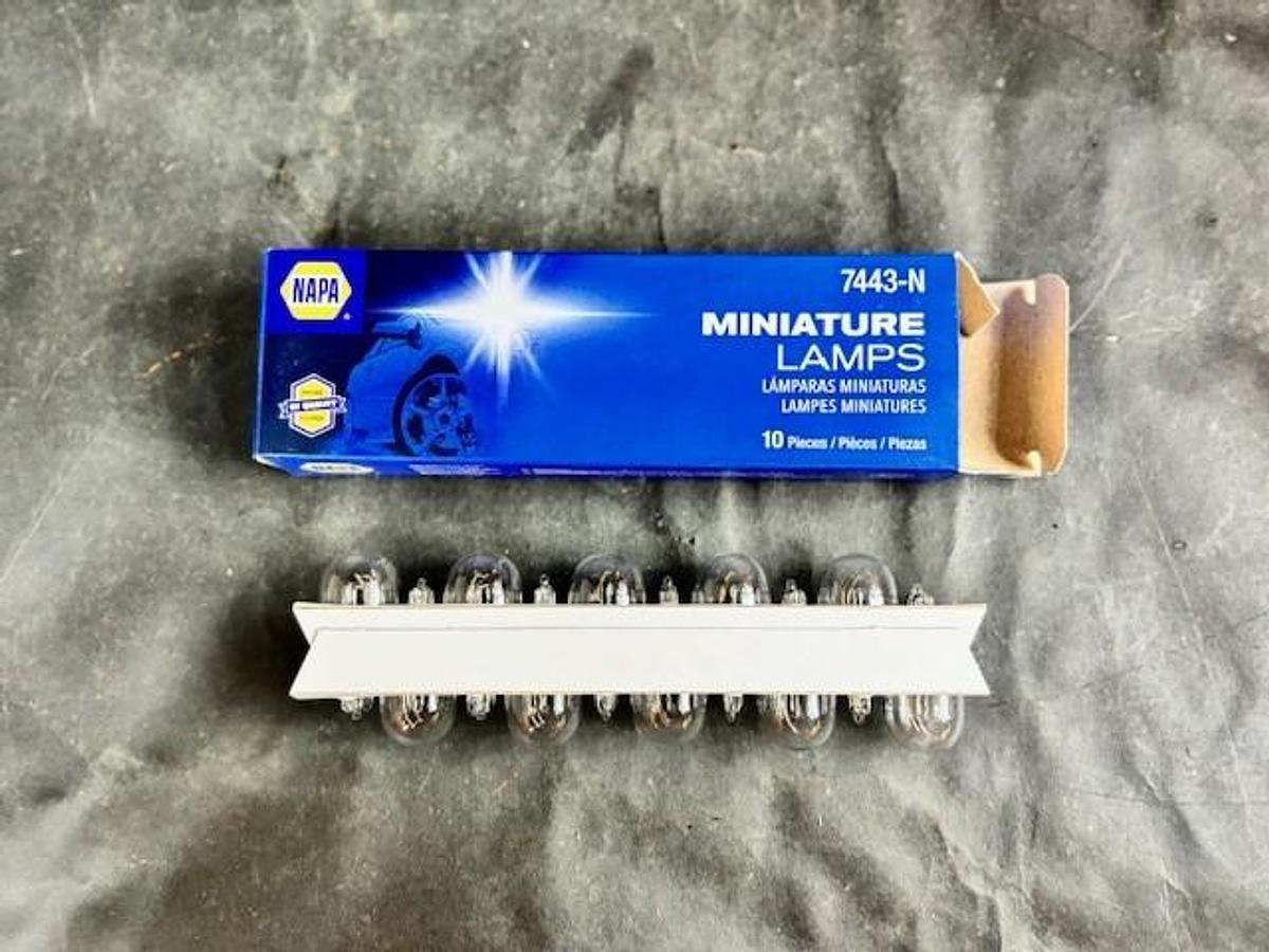 Used NAPA 7443-N MINIATURE LAMPS PACK OF 10