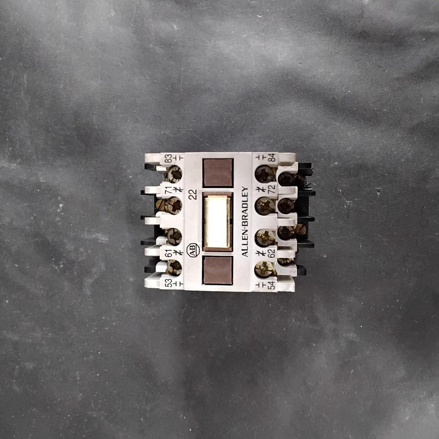 Used ALLEN BRADLEY 100-A12ND3 MAGNETIC CONTACTOR W/ 195-FA22 CONTACT BLOCK ($40 OBO)