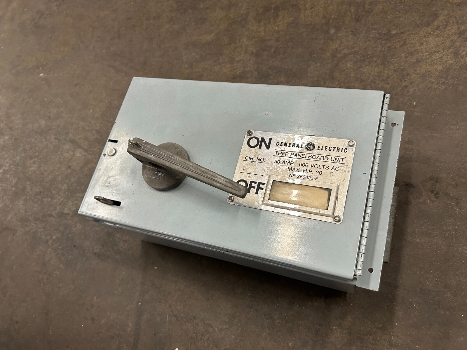 Used BUSS PLUG - General Electric - NP266623-F ($150 EACH OBO, 3 TOTAL)