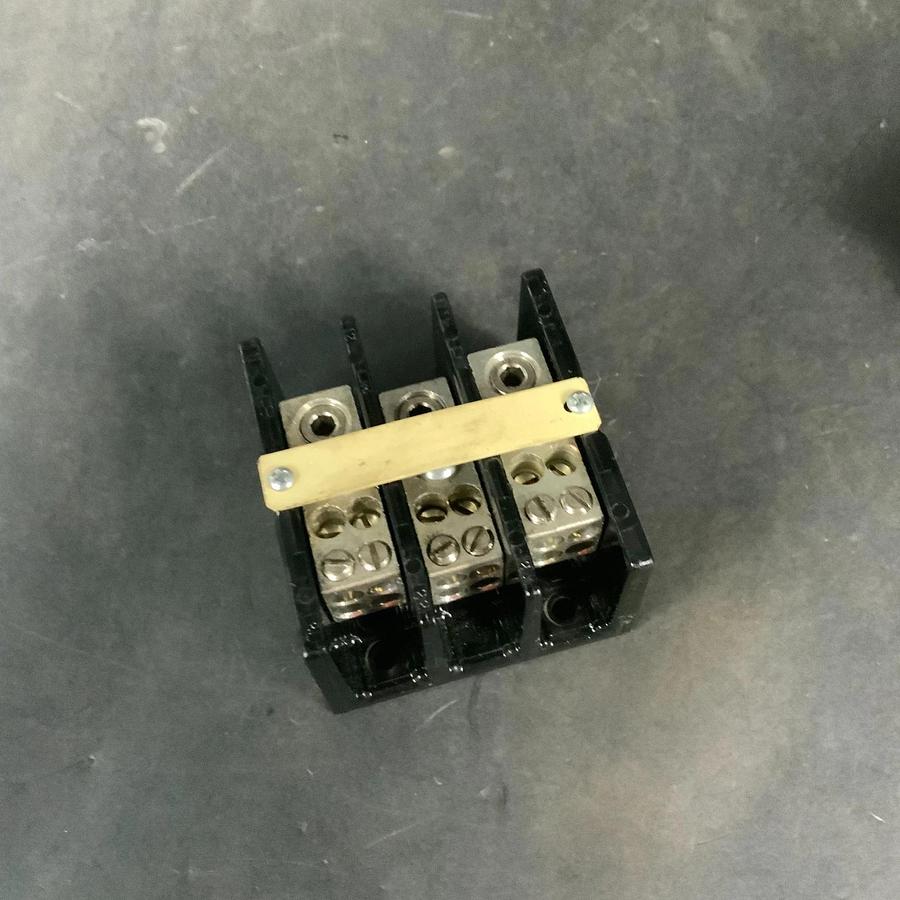 Used ALLEN BRADLEY 1492-PD3C141 SER B POWER DISTRIBUTION BLOCK ($40 OBO)