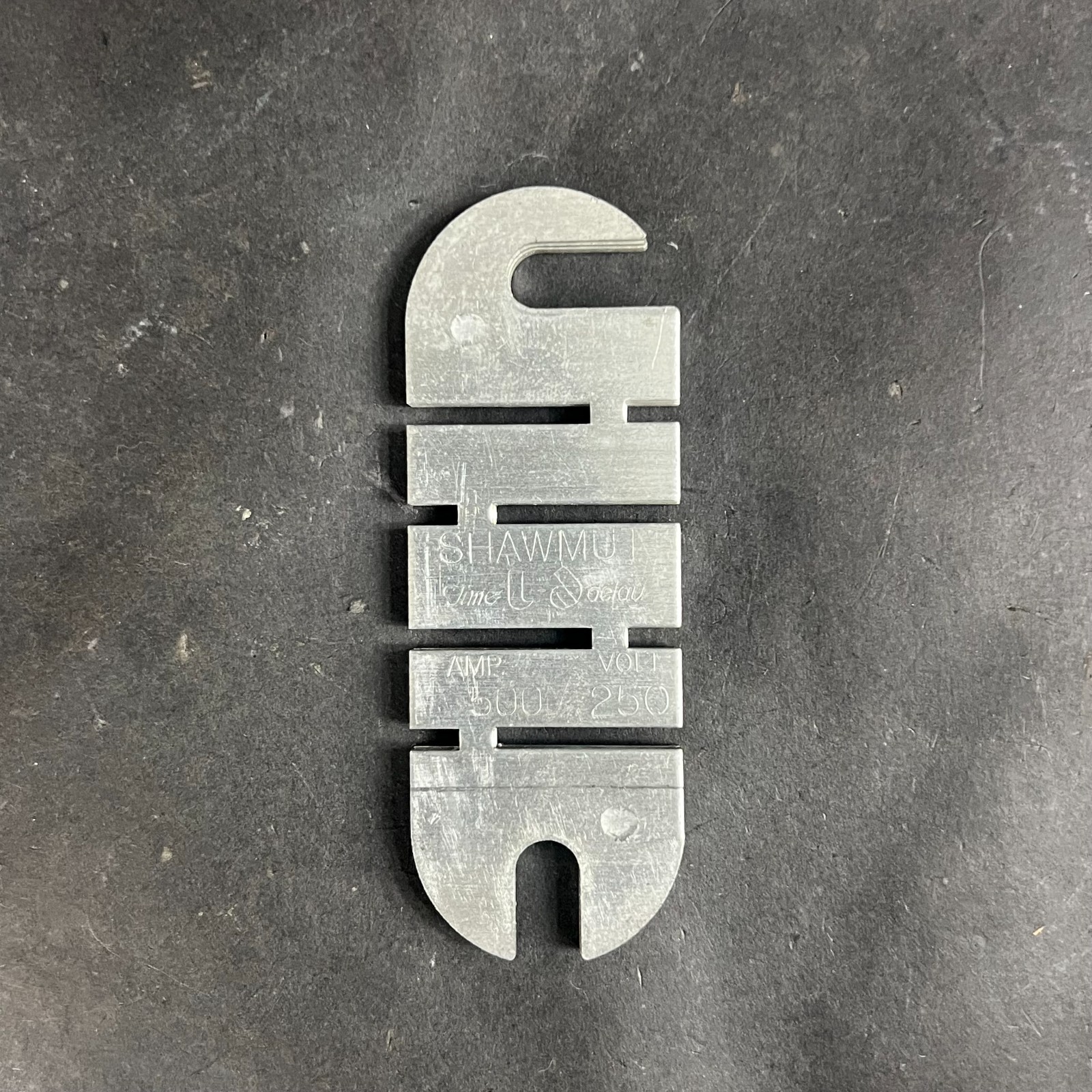 Used FERRAZ SHAWMUT 500A 250V FUSE LINK ($8 OBO)