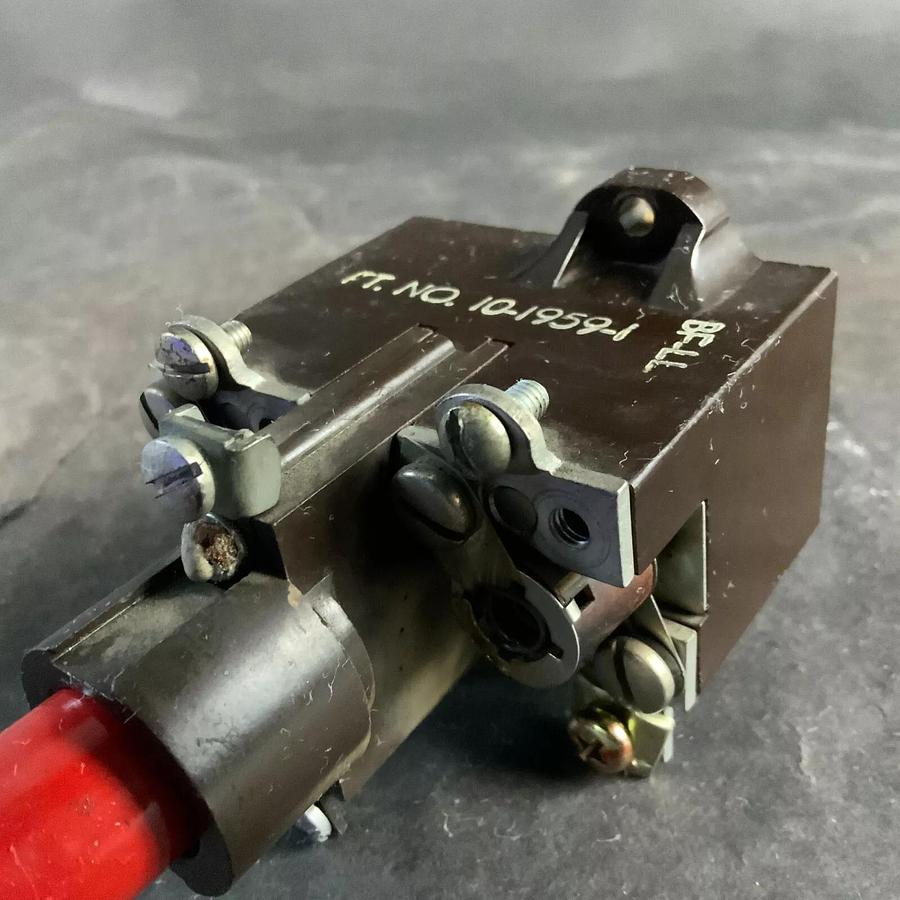 CUTLER HAMMER RESET SWITCH 10-1959-1 ($25 OBO)