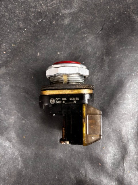 Used ALLEN BRADLEY 800T-B SERIES N RED PUSHBUTTON SWITCH ($15 OBO)