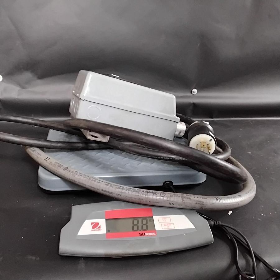 Used SQUARE D 30072-311-41A ENCLOSURE W/ MAGNETIC STARTER ($250 OBO)