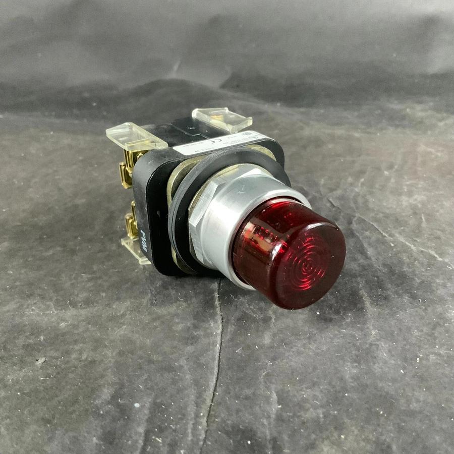 Used ALLEN BRADLEY 800T-QT10 RED PUSHBUTTON ($10 OBO)
