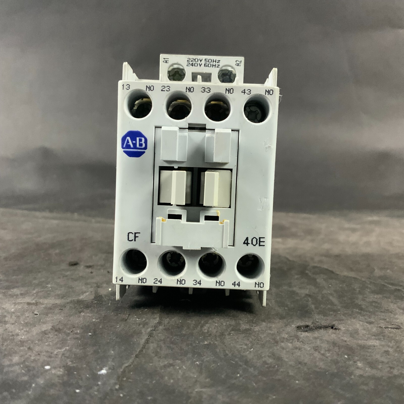 Used ALLEN BRADLEY 700-CF400* SERIES A CONTROL RELAY ($30 OBO)