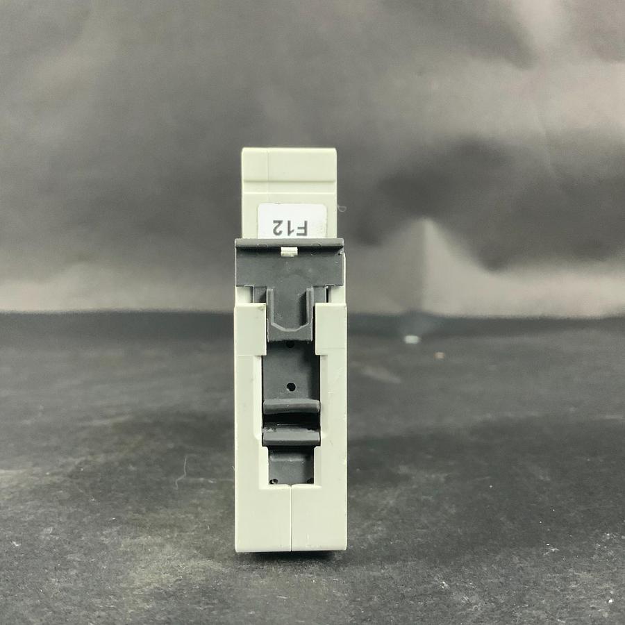 Used SIEMENS 5SY6104-7 CIRCUIT BREAKER ($25 OBO)
