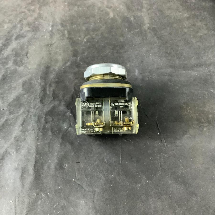 Used ALLEN BRADLEY 800T-A BLACK PUSHBUTTON ($10 OBO)
