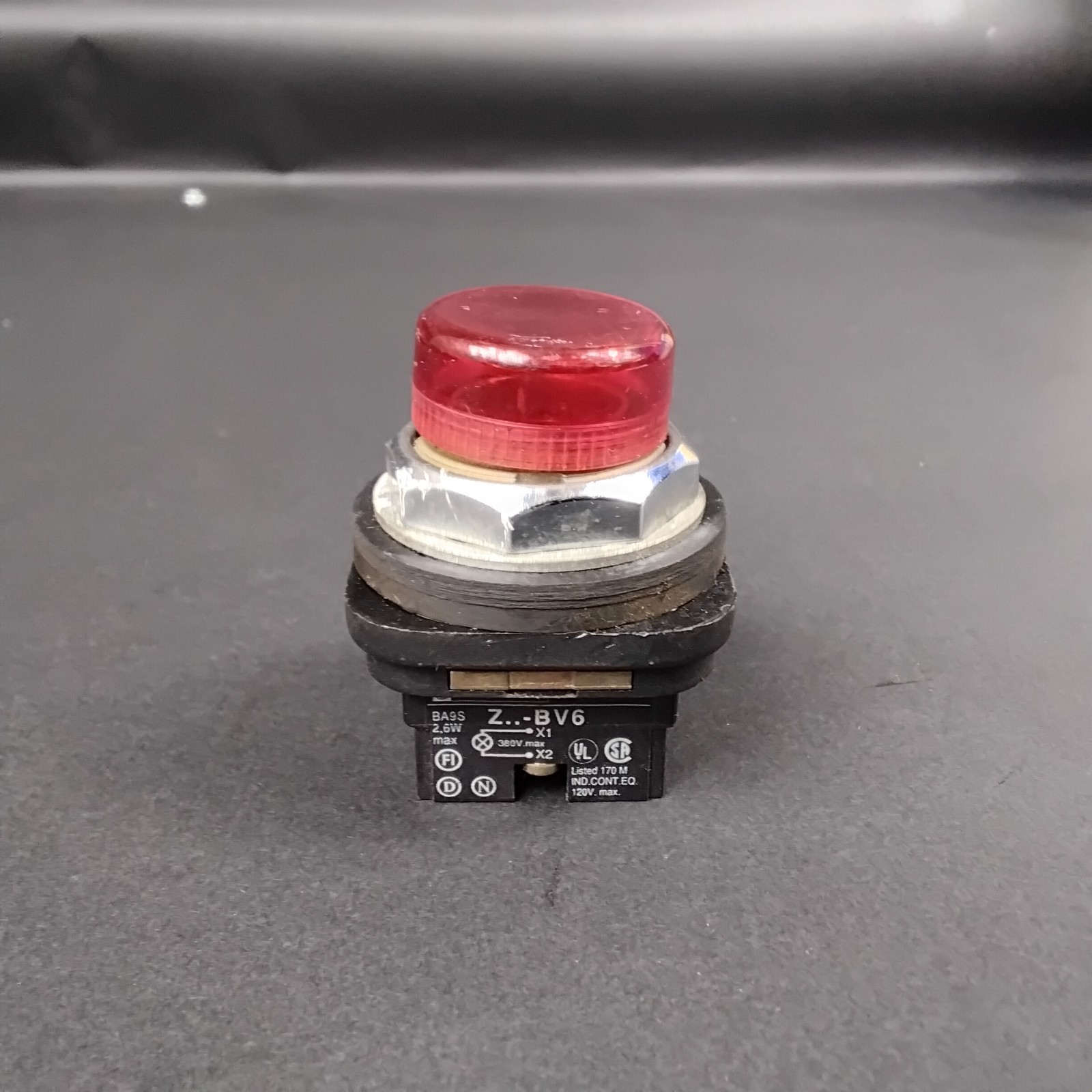 Used TELEMECANIQUE XB3BV644 RED PILOT LIGHT ($10 OBO)