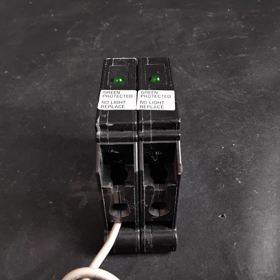 Used CUTLER-HAMMER CHSA SERIES A SECONDARY SURGE ARRESTER ($53 OBO)
