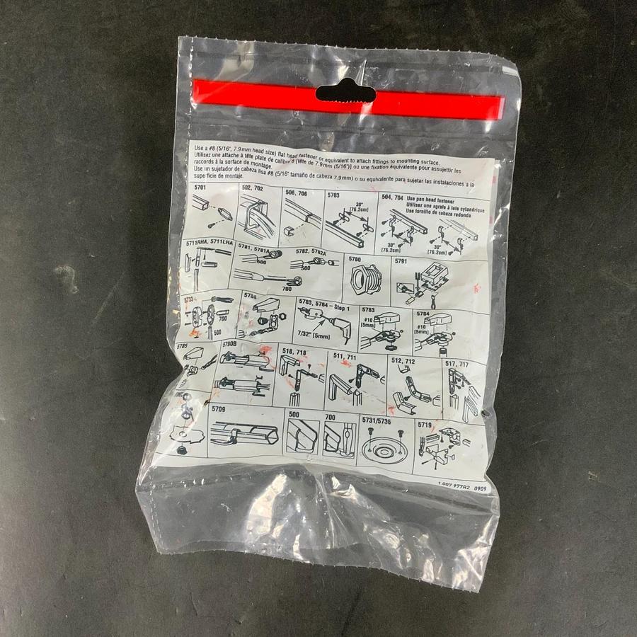 WIREMOLD 5785WH COMBINATION CONNECTOR ($8 OBO)
