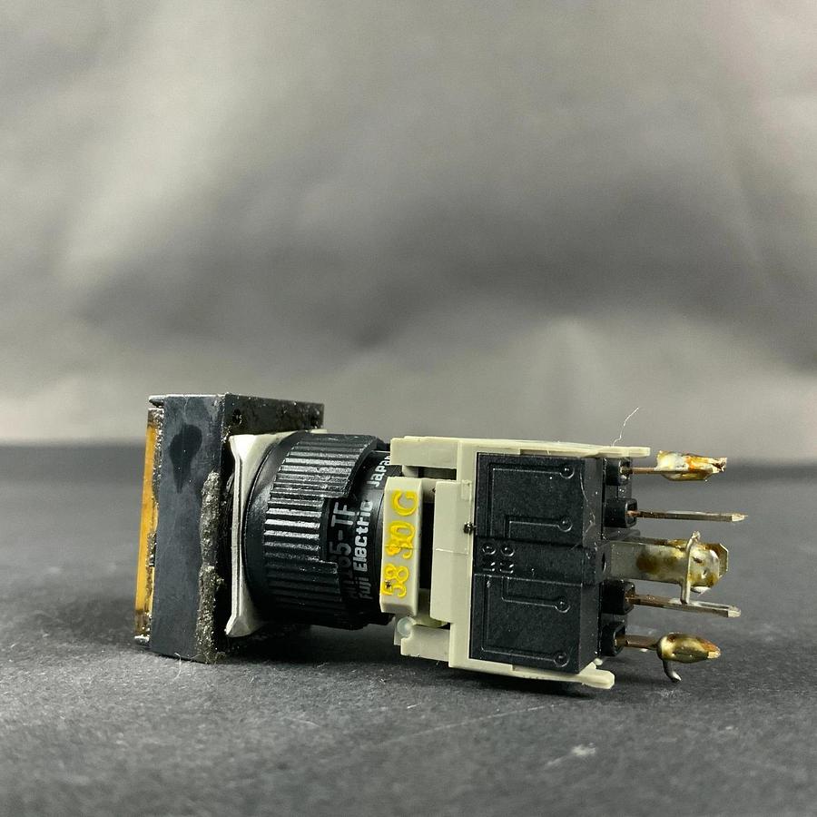 Used FUJI ELECTRIC AH165-TL PUSHBUTTON ($25 OBO)