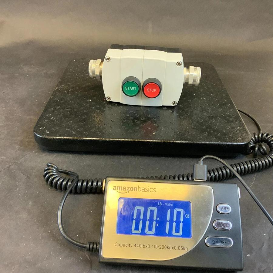 Used ALLEN BRADLEY 800F-2PP1 PUSHBUTTON ENCLOSURE W/ START STOP BUTTON ($35 OBO)