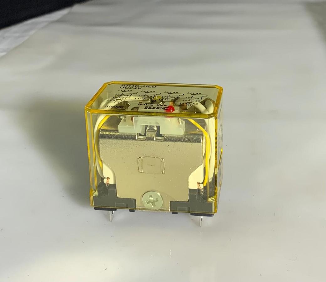 Used IDEC RH4B-ULD-DC24V ($10.99/EACH OBO)