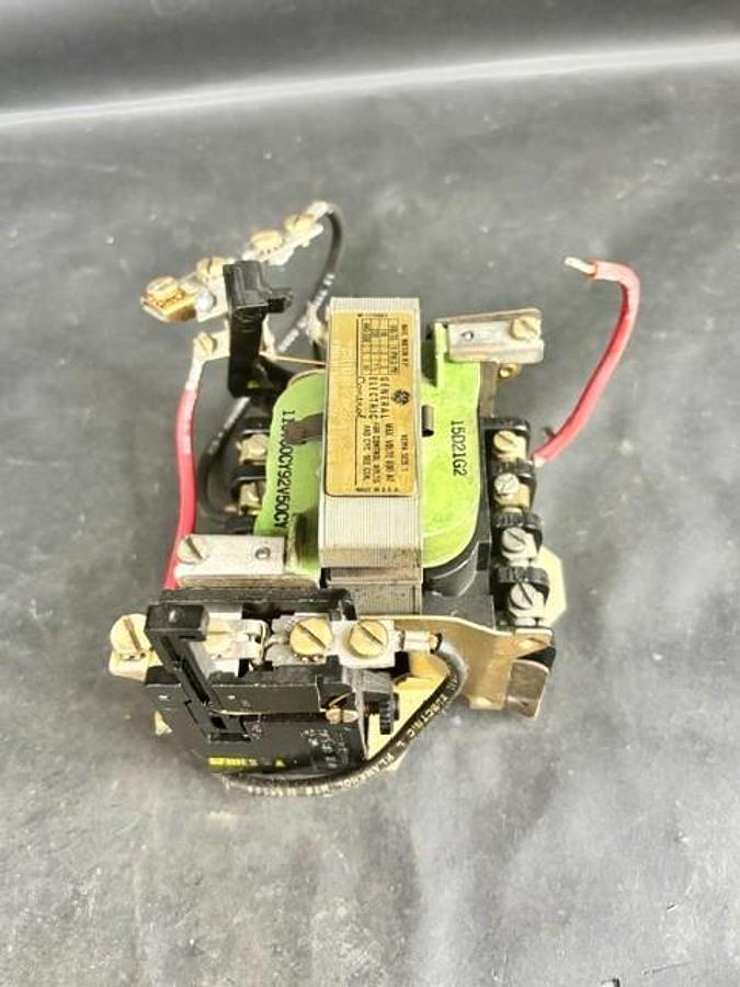 Used GENERAL ELECTRIC CR108C200DYA8 MOTOR STARTER